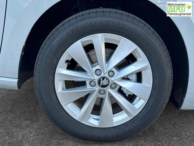 Skoda / Scala / Grau / / / Selection SHZ+KAMERA+SMARTLINK+LED+16 ALU, Bei den verwendeten Bildern kann es sich um Beispielbilder handeln, ggf. teilweise mit Sonderausstattung.