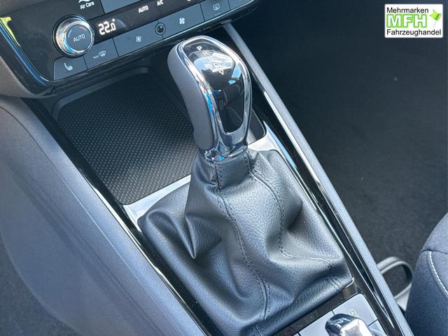 Skoda / Scala / Grau / / / Selection SHZ+KAMERA+SMARTLINK+LED+16 ALU, Bei den verwendeten Bildern kann es sich um Beispielbilder handeln, ggf. teilweise mit Sonderausstattung.