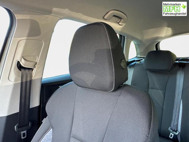 Skoda / Scala / Grau / / / Selection SHZ+KAMERA+SMARTLINK+LED+16 ALU, Bei den verwendeten Bildern kann es sich um Beispielbilder handeln, ggf. teilweise mit Sonderausstattung.