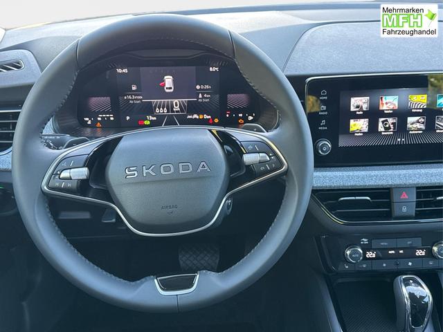 Skoda / Scala / Silber / / / Selection SHZ+KAMERA+SMARTLINK+LED+16 ALU, Bei den verwendeten Bildern kann es sich um Beispielbilder handeln, ggf. teilweise mit Sonderausstattung.