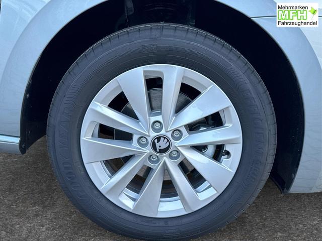 Skoda / Scala / Silber / / / Selection SHZ+KAMERA+SMARTLINK+LED+16 ALU, Bei den verwendeten Bildern kann es sich um Beispielbilder handeln, ggf. teilweise mit Sonderausstattung.