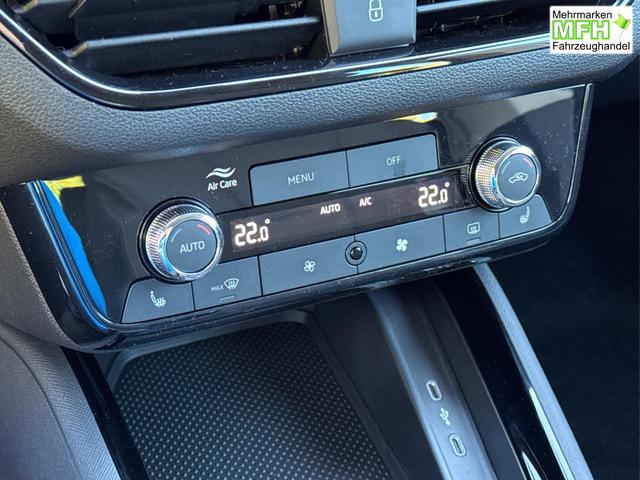 Skoda / Scala / Silber / / / Selection SHZ+KAMERA+SMARTLINK+LED+16 ALU, Bei den verwendeten Bildern kann es sich um Beispielbilder handeln, ggf. teilweise mit Sonderausstattung.