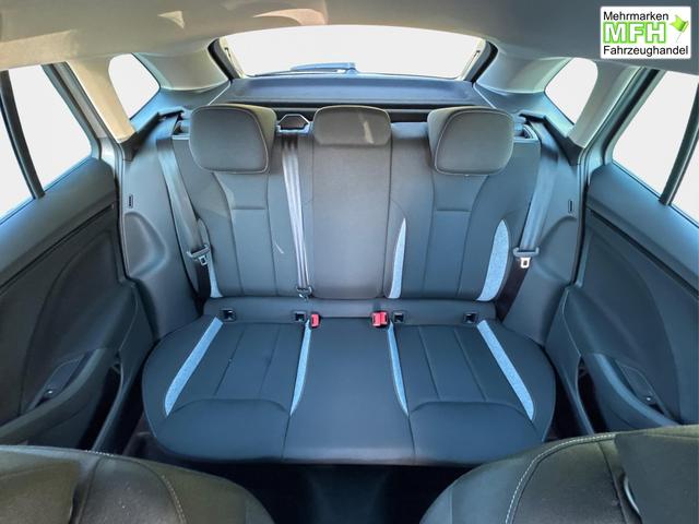 Skoda / Scala / Silber / / / Selection SHZ+KAMERA+SMARTLINK+LED+16 ALU, Bei den verwendeten Bildern kann es sich um Beispielbilder handeln, ggf. teilweise mit Sonderausstattung.