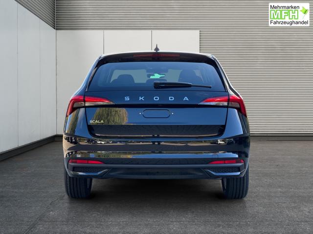 Skoda / Scala / Schwarz / / / Selection SHZ+KAMERA+SMARTLINK+LED+16 ALU, Bei den verwendeten Bildern kann es sich um Beispielbilder handeln, ggf. teilweise mit Sonderausstattung.