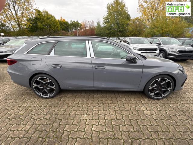 Cupra / Leon Sportstourer / Grau / / / 4x4 ST AHK+NAVI+eHK+KAMERA+MEMORY+ACC+19 ALU+LED, Bei den verwendeten Bildern kann es sich um Beispielbilder handeln, ggf. teilweise mit Sonderausstattung.