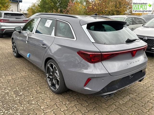 Cupra / Leon Sportstourer / Grau / / / 4x4 ST AHK+NAVI+eHK+KAMERA+MEMORY+ACC+19 ALU+LED, Bei den verwendeten Bildern kann es sich um Beispielbilder handeln, ggf. teilweise mit Sonderausstattung.