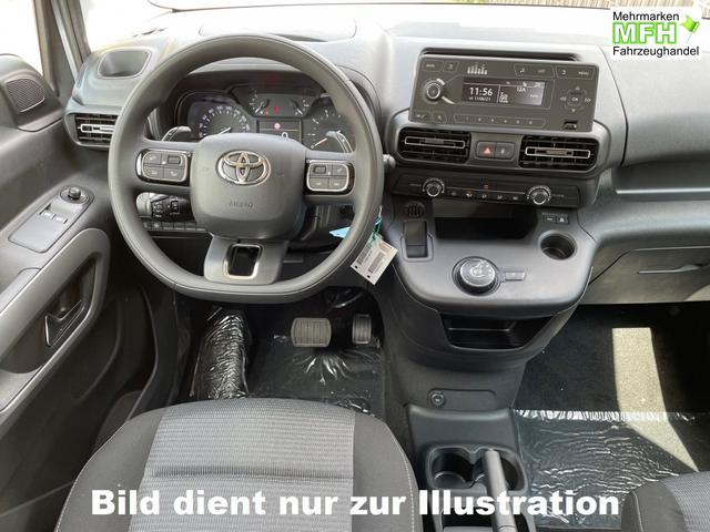 Toyota Proace City Verso Long 1.5D Shuttle 
