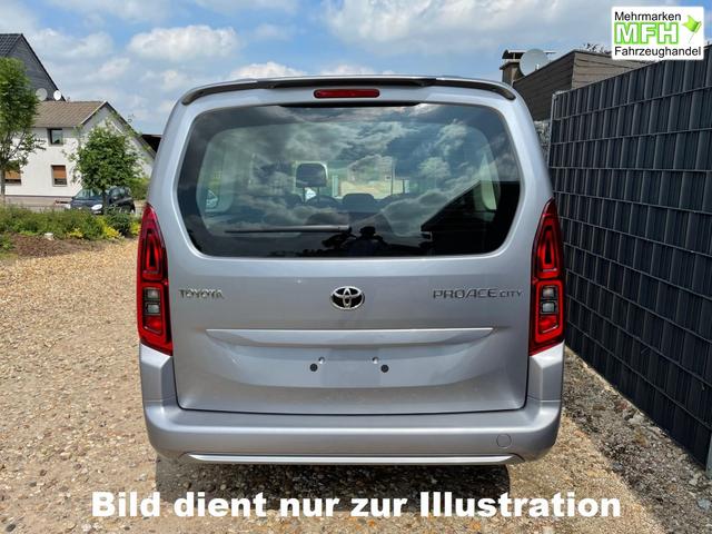 Toyota Proace City Verso Long 1.5D Shuttle 