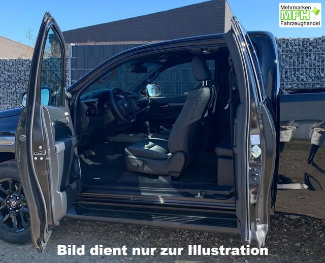 Toyota Hilux Extra Cab 2.8 D-4D AT 4WD Invincible Oxyde Bronze 