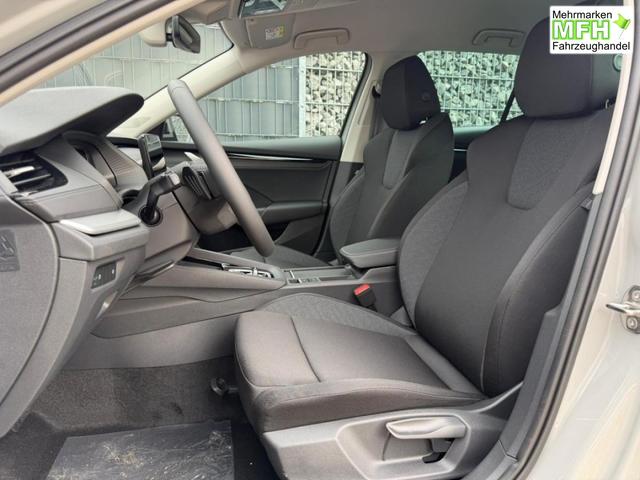 Skoda Octavia Combi 2.0 TDI DSG APP SHZ AHK CAM 