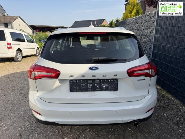 Ford Focus Turnier 1.0 EcoBoost 155 48V Titanium AHK Totwinkel 