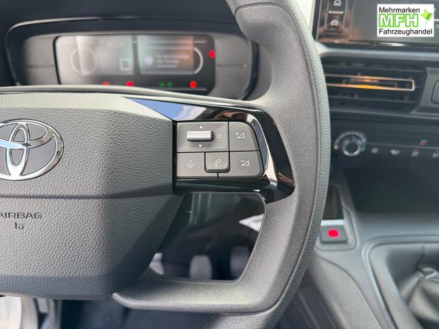 Toyota Proace City Verso 1,2 L2 Business 7 Sitzer Klima Einparkhilfe Apple Tempomat DAB 10 Zoll Display Regensensor 