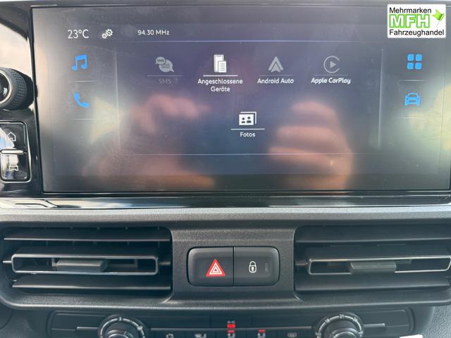 Toyota Proace City Verso 1,2 L2 Business 7 Sitzer Klima Einparkhilfe Apple Tempomat DAB 10 Zoll Display Regensensor 