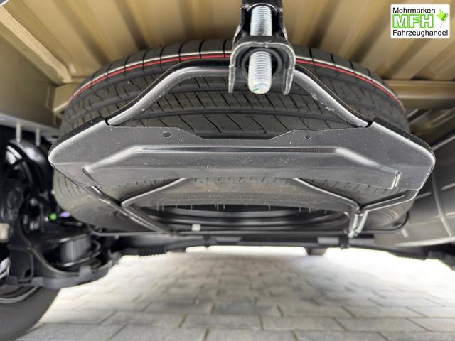 Toyota Proace City Verso 1,2 L2 Business 7 Sitzer Klima Einparkhilfe Apple Tempomat DAB 10 Zoll Display Regensensor 