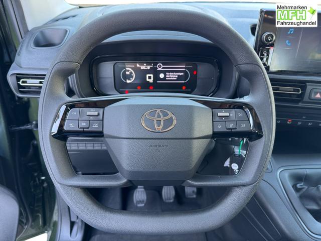 Toyota Proace City Verso 1,2 L2 Business 7 Sitzer Klima Einparkhilfe Apple Tempomat DAB 10 Zoll Display Regensensor 