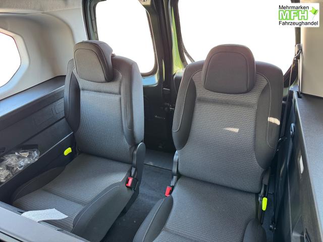 Toyota Proace City Verso 1,2 L2 Business 7 Sitzer Klima Einparkhilfe Apple Tempomat DAB 10 Zoll Display Regensensor 