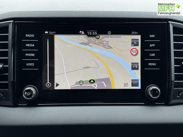 Neue Skoda Karoq Sportline top Austastung 