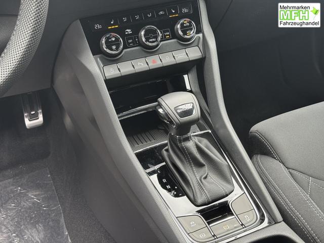 Neue Skoda Karoq Sportline top Austastung 