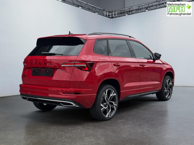Neue Skoda Karoq Sportline top Austastung 