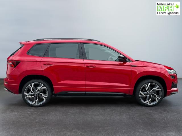 Neue Skoda Karoq Sportline top Austastung 