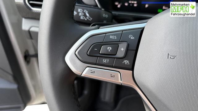 Volkswagen T-Cross 1,0 TSI DSG R-Line IQ Light Matrix ACC 2 x Einparkhilfe Sitzheizung Kamera18 Zoll 5J Garantie 