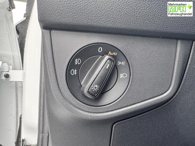 Volkswagen Taigo 1,0 TSI DSG R-Line IQ Light Matrix ACC 2 x Einparkhilfe Sitzheizung Kamera18 Zoll 5J Garantie 