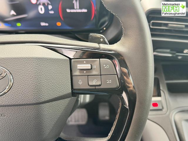 Toyota Proase Citty Lounge VIP Pano lenkrad