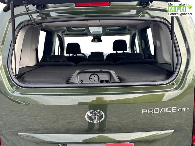 Toyota Proase Citty Lounge VIP Pano Innenraum Bilder