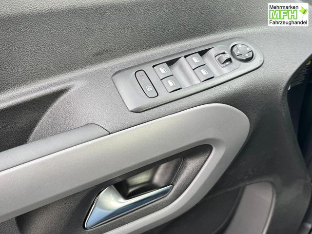 Toyota Proase Citty Lounge VIP Pano Innenraum Bilder