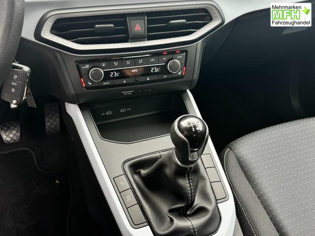 Seat Arona g&uuml;nstig kaufen, Innenraum, Multimedia Bilder 