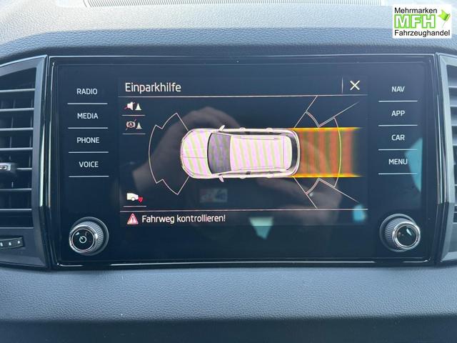 Reimport Skoda Karoq kaufen - innenraum und multimedia