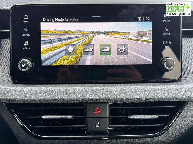 Skoda Scala 1,0 TSI DSG Selection 2Zonenklima 2x Einparkhilfe Kamera LED el.Heckklappe beheitzte Frontscheibe 5J Garantie 