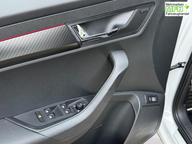 Skoda Karoq 1,5 TSI DSG Sportline Innenraum, ahk bilder