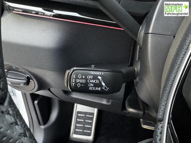 Skoda Karoq 1,5 TSI DSG Sportline Innenraum, ahk bilder