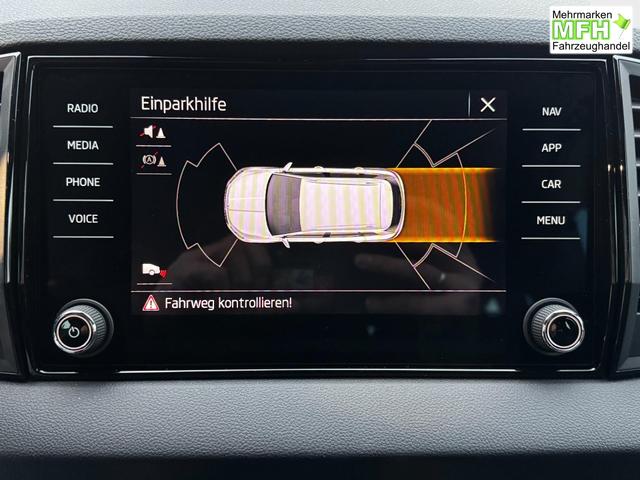 Skoda Karoq 1,5 TSI DSG Sportline Innenraum, ahk bilder