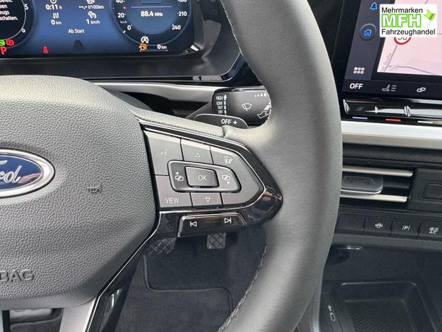  Ford Grand Tourneo Titanium