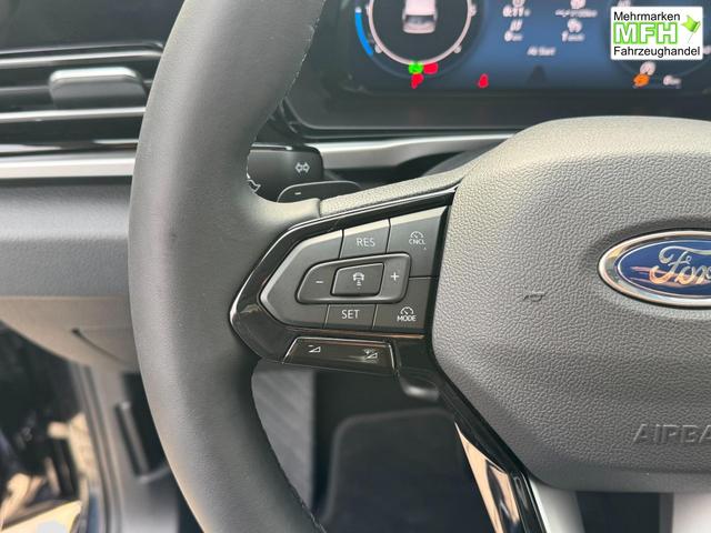  Ford Grand Tourneo Titanium