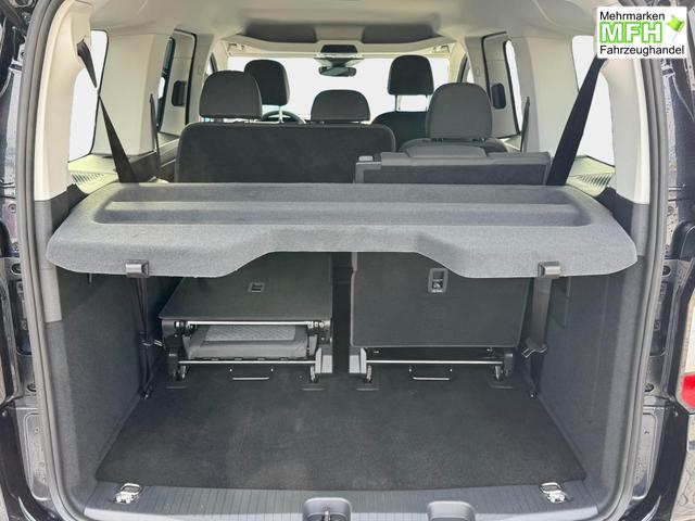  Ford Grand Tourneo Titanium