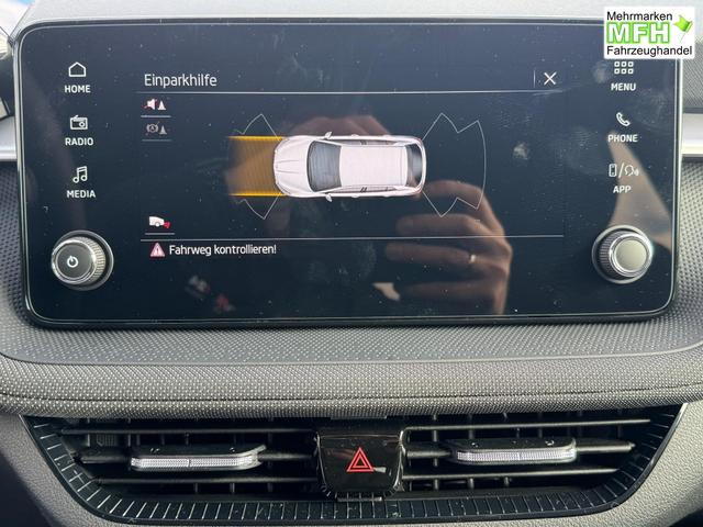 Skoda Fabia 1,0 TSI DSG Extra Plus 2 ZoKlima ACC Navi 2x Einparkhilfe 