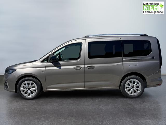Ford Grand Tourneo Titanium