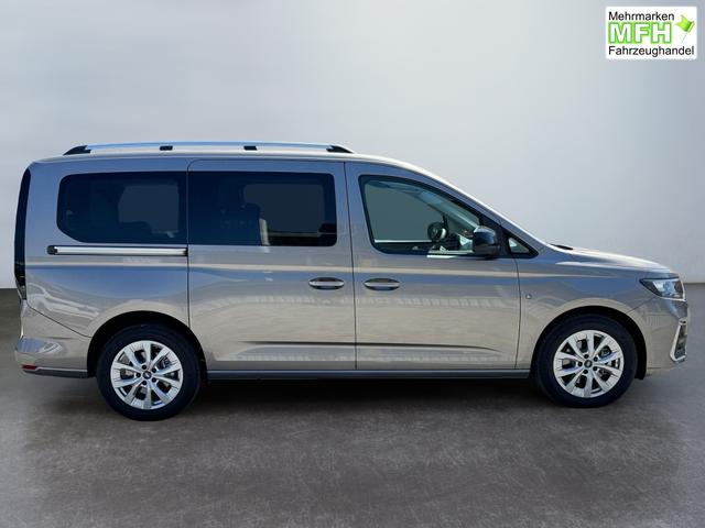 Ford Grand Tourneo Titanium
