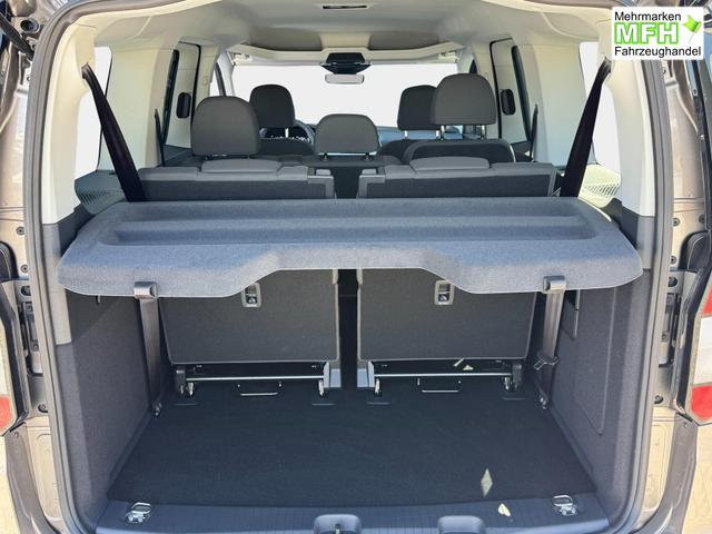 Ford Grand Tourneo Titanium