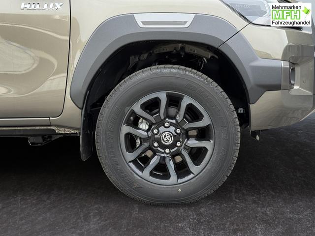 Reimport Toyota Hilux INVINCIBLE Double Cab 2.8 D-4D 4x4 kaufen