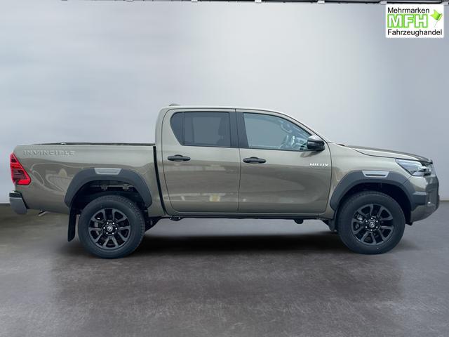 Reimport Toyota Hilux INVINCIBLE Double Cab 2.8 D-4D 4x4 kaufen