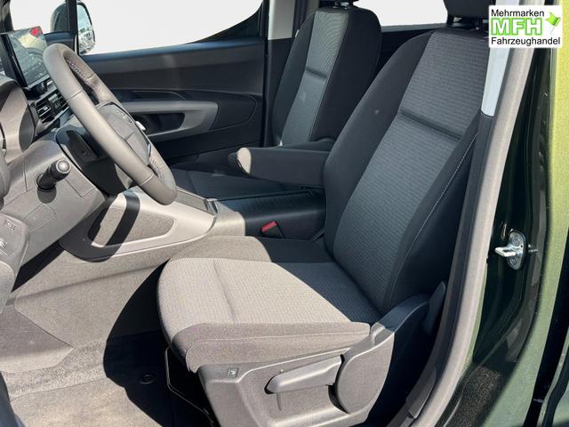 Toyota Proace City Verso 1,5 D-4D Family Automatik L2 7 Sitzer 2ZoKlima Einparkhilfe Apple Kamera 17 Zoll AluTempomat DAB 10 Display 