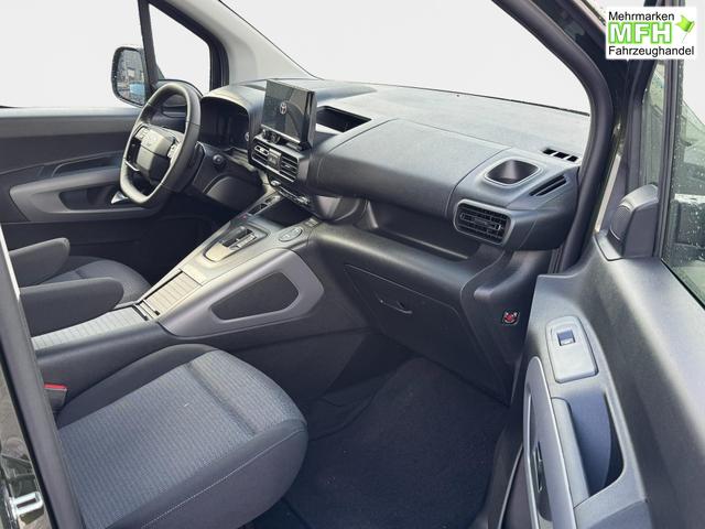 Toyota Proace City Verso 1,5 D-4D Family Automatik L2 7 Sitzer 2ZoKlima Einparkhilfe Apple Kamera 17 Zoll AluTempomat DAB 10 Display 