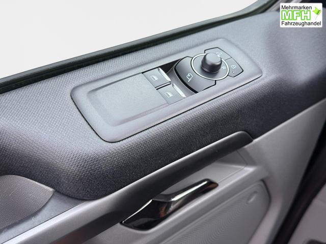 Gebraucht Ford Tourneo Custom L2 Titanium kaufen