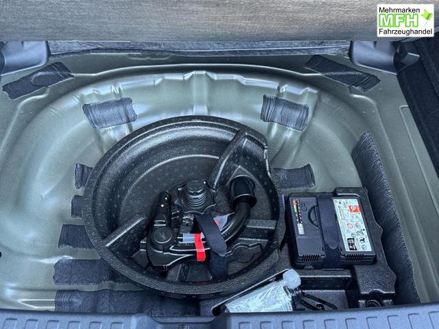 Audi A3 TFSI 150 S tronic line AHK Matrix ACC elHk SpSi 3JG 