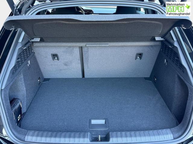 Audi A3 TFSI 150 S tronic line AHK Matrix ACC elHk SpSi 3JG 