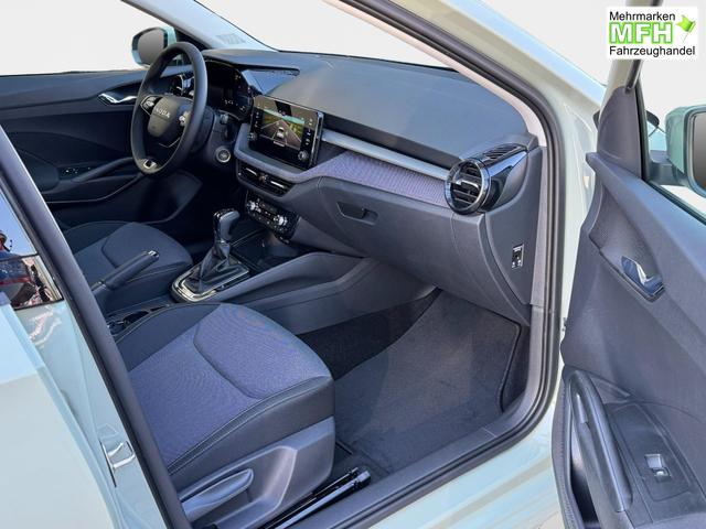 Skoda Fabia Extra Plus 1,5 TSI 2 ZoKlima ACC Navi 2x Einparkhilfe Kessy beheiztes Lenkrad Sitzheizung Sunset 5J Garantie 